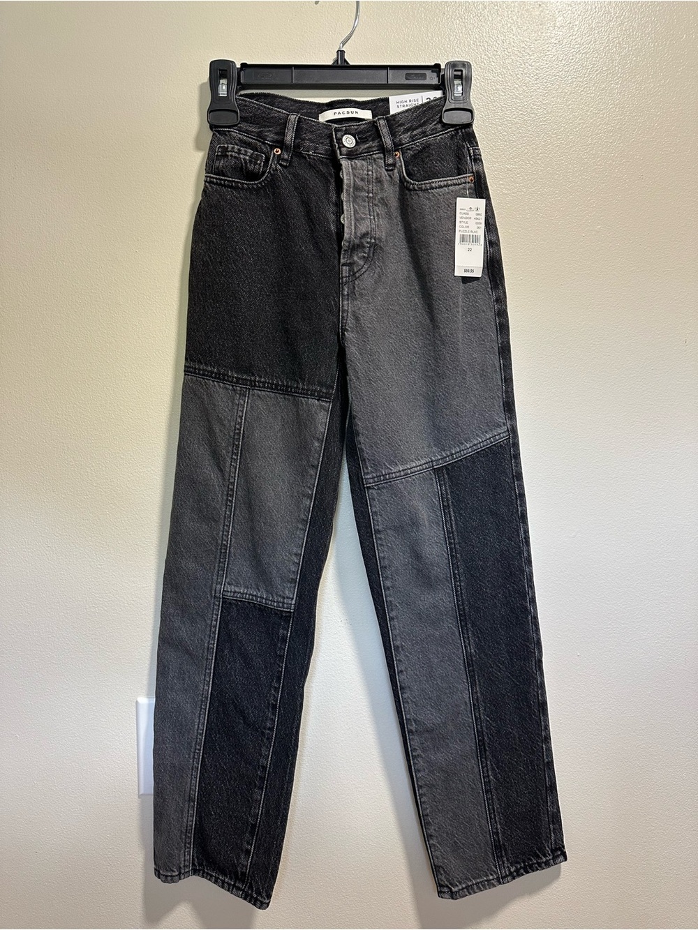 PacSun Women’s Two-Tone Black & Charcoal High Rise Straight Leg Jeans - NWT